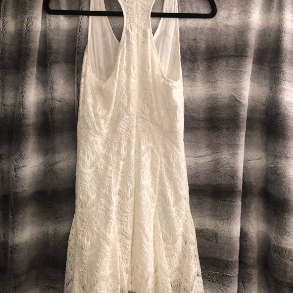WHITE LACE DRESS - Picture 8 of 8